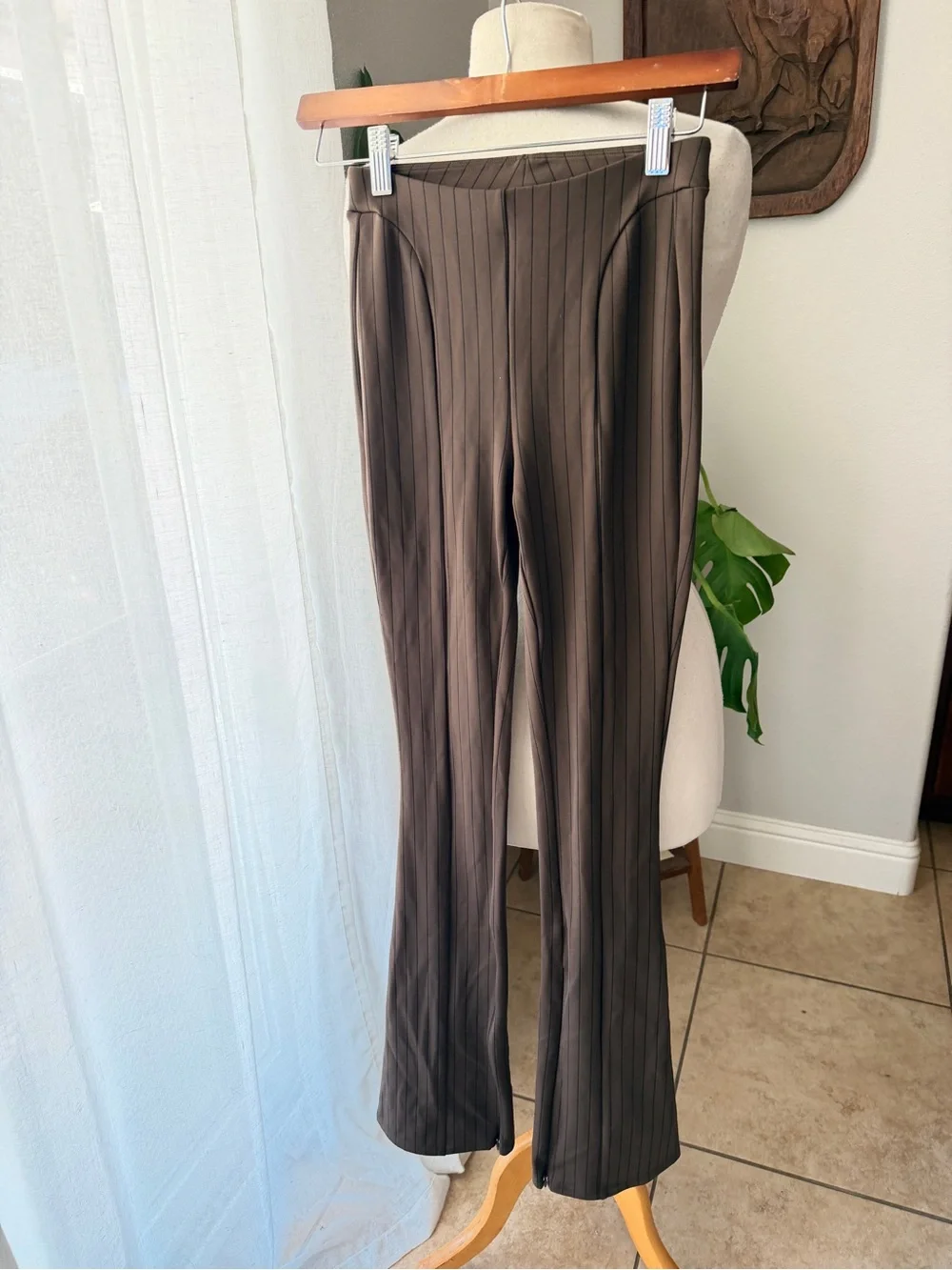 Alo Yoga Pinstripe Zip It Flare Leggings Brown XXS